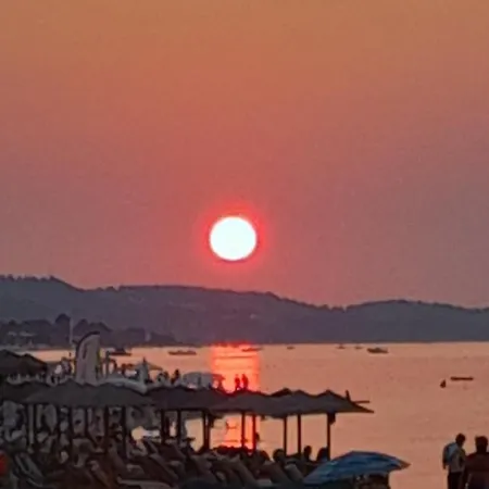 Cozy Maisonette In Chalkidiki Feriehus Pefkochori